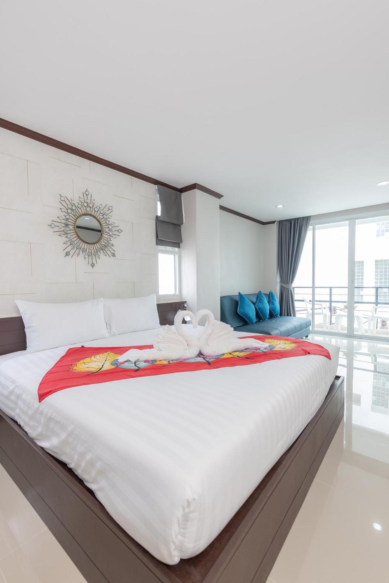 The Chic โรงแรม Patong
